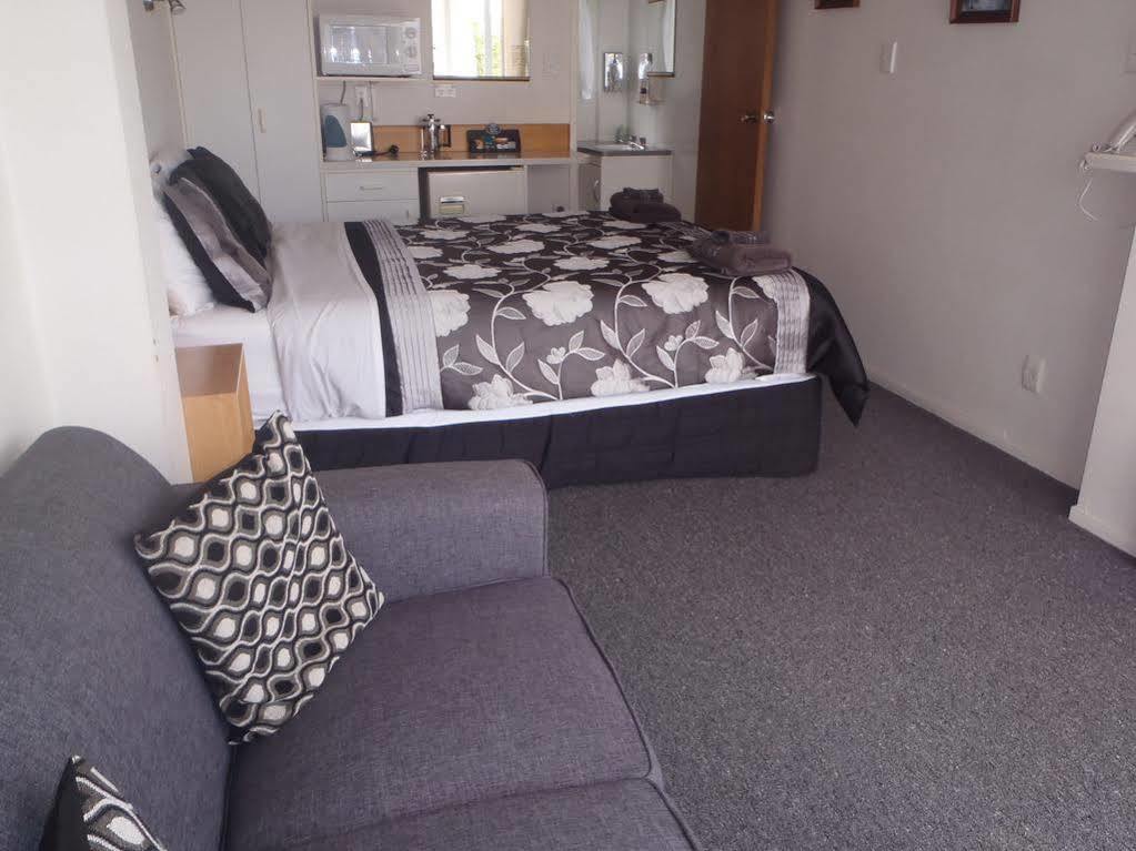 Cambrian Lodge Motel Cambridge Exteriör bild